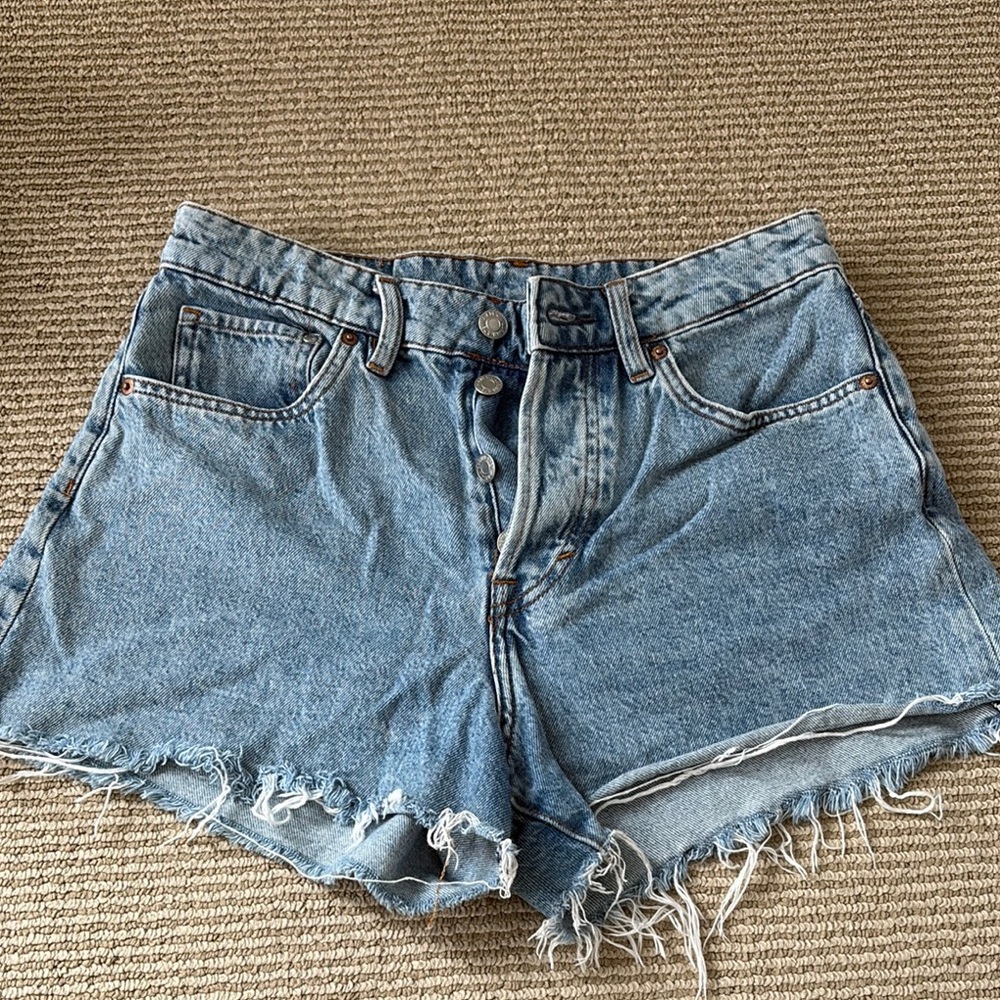 Denim High-Waisted Frayed Hem Shorts